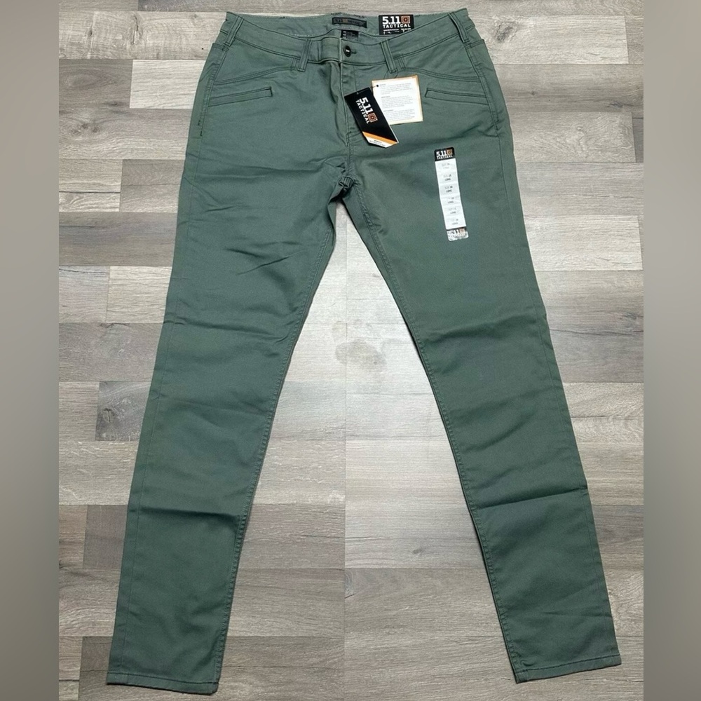 Women’s 5.11 Defender -Flex pant size 16 long